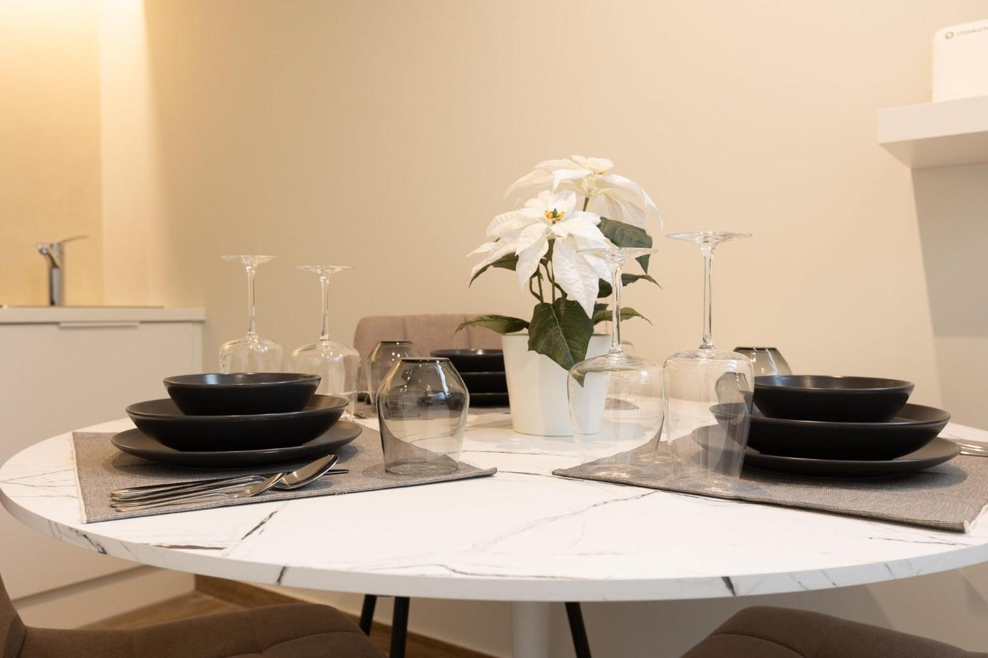 Acropolis Local Loft Apartment Athena Bagian luar foto