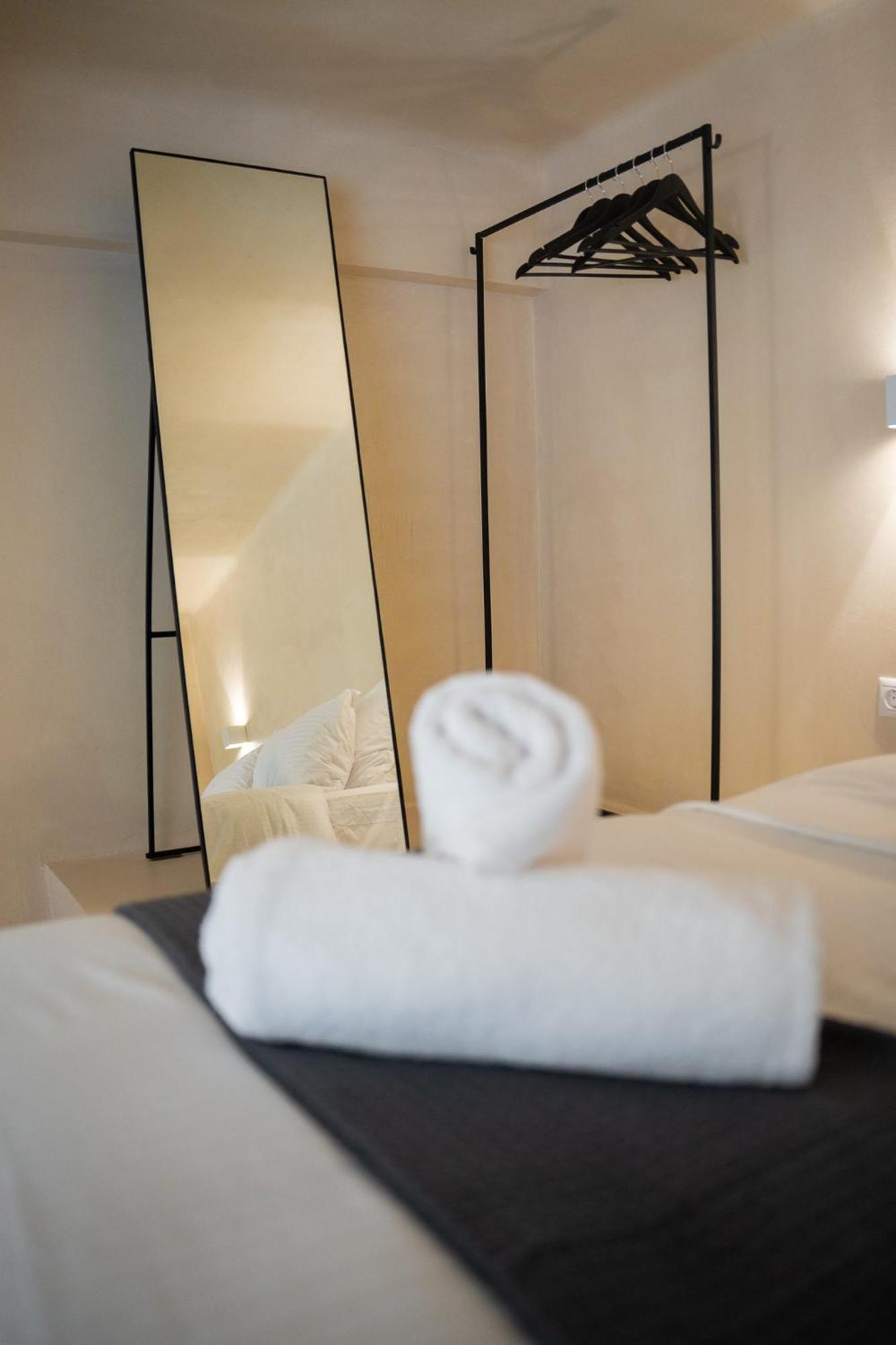 Acropolis Local Loft Apartment Athena Bagian luar foto